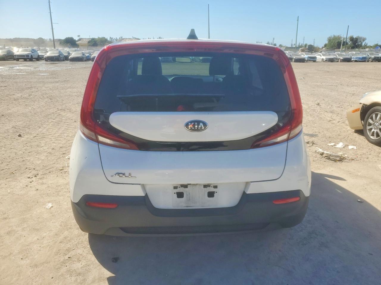 Kia Soul Lx