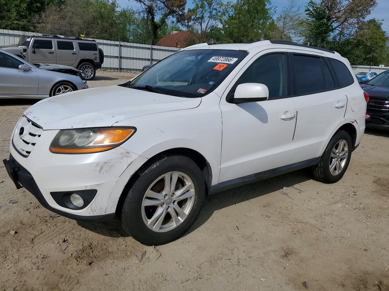 Salvage Hyundai SANTA FE Image