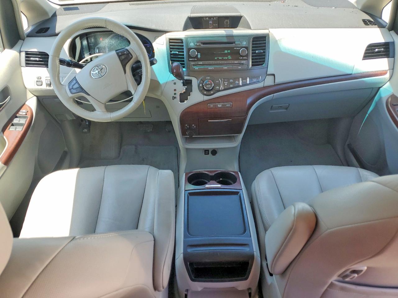 Toyota Sienna Xle 8-passenger