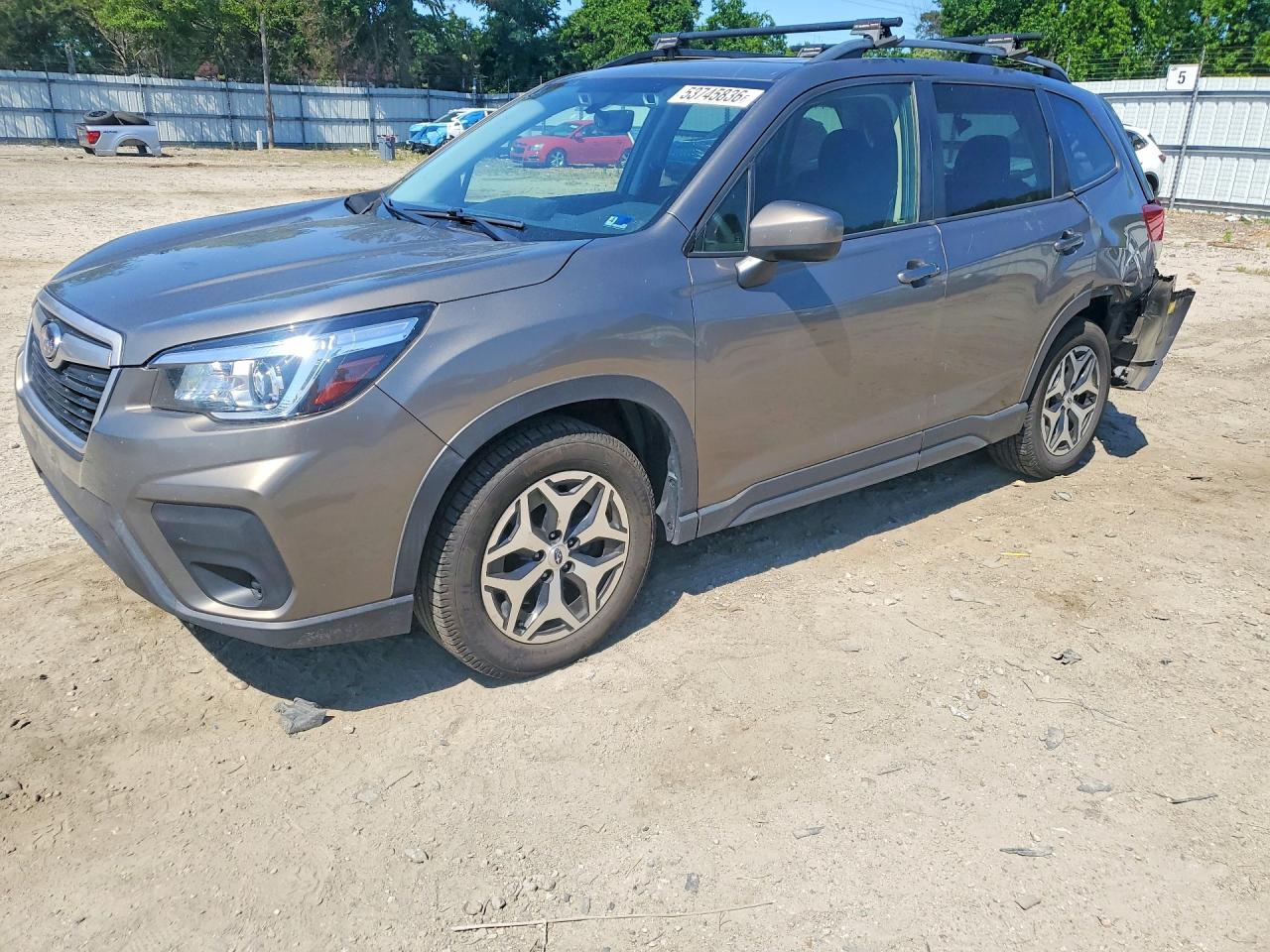Salvage Subaru Forester Image