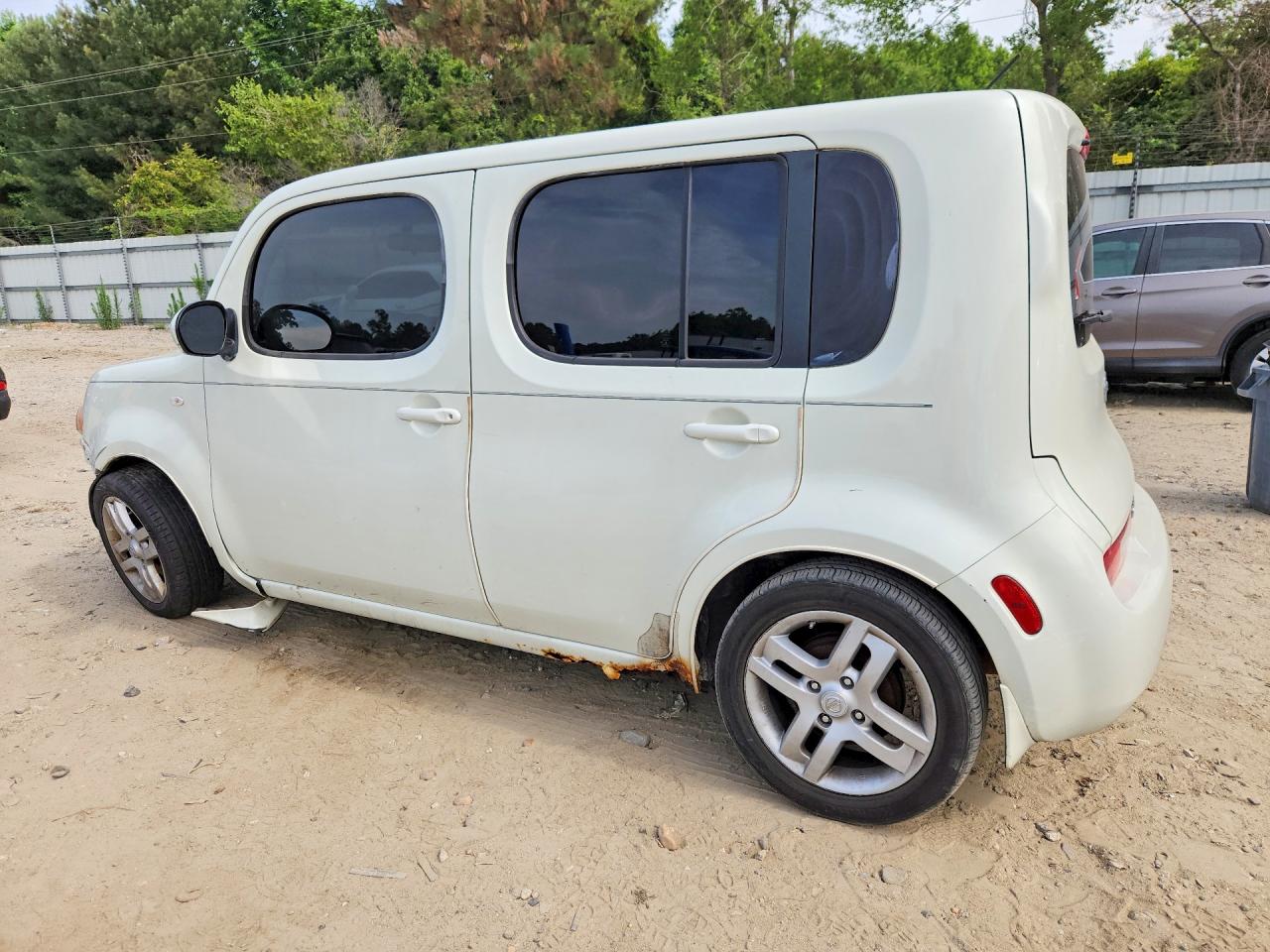 Nissan cube 1.8