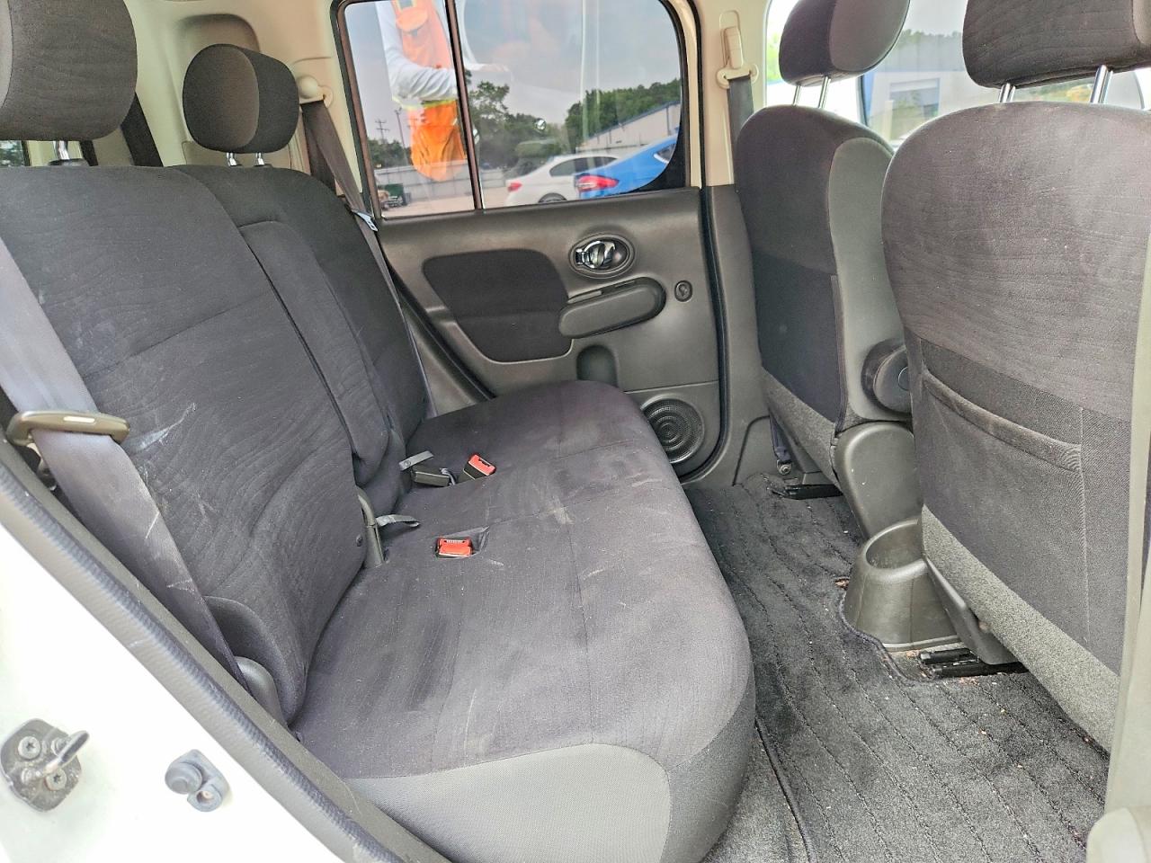 Nissan cube 1.8