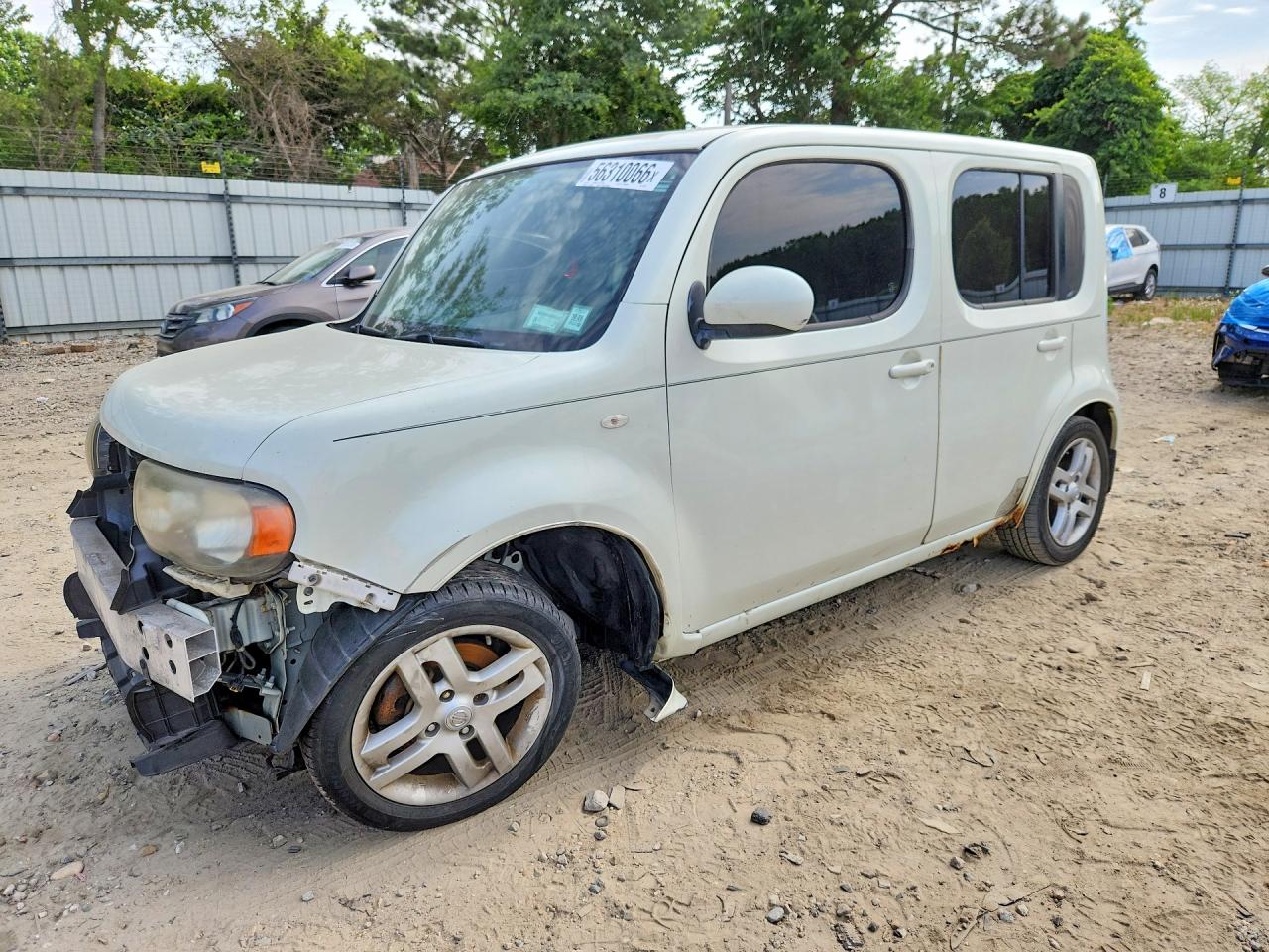 Salvage Nissan cube Image