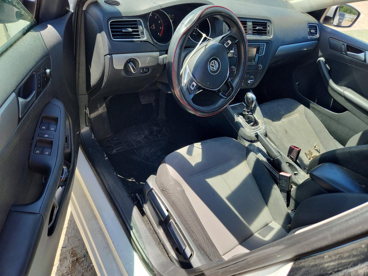 Volkswagen Jetta S