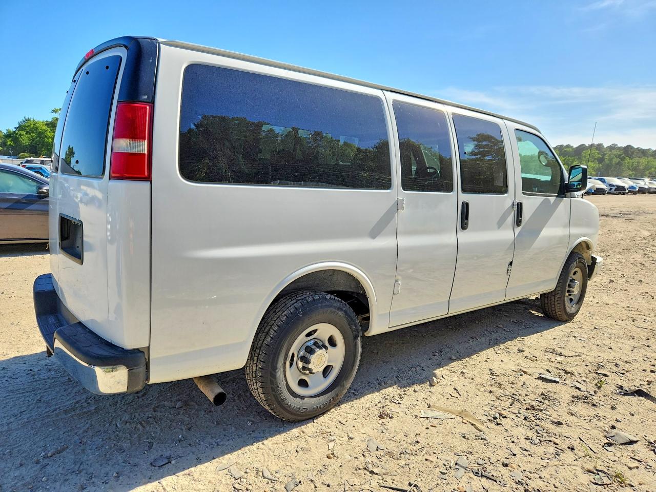 Chevrolet Express Lt