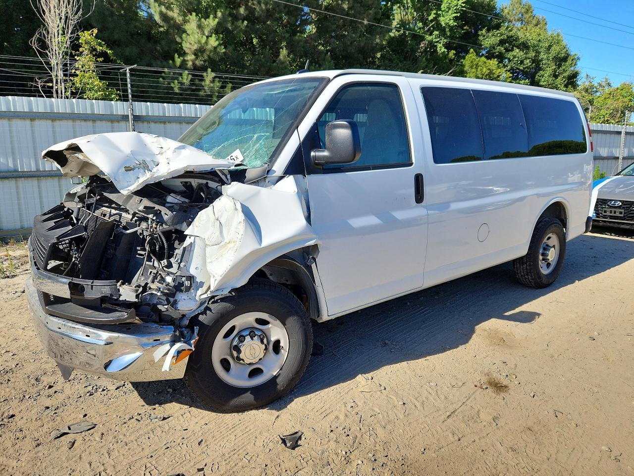 Salvage Chevrolet Express Image