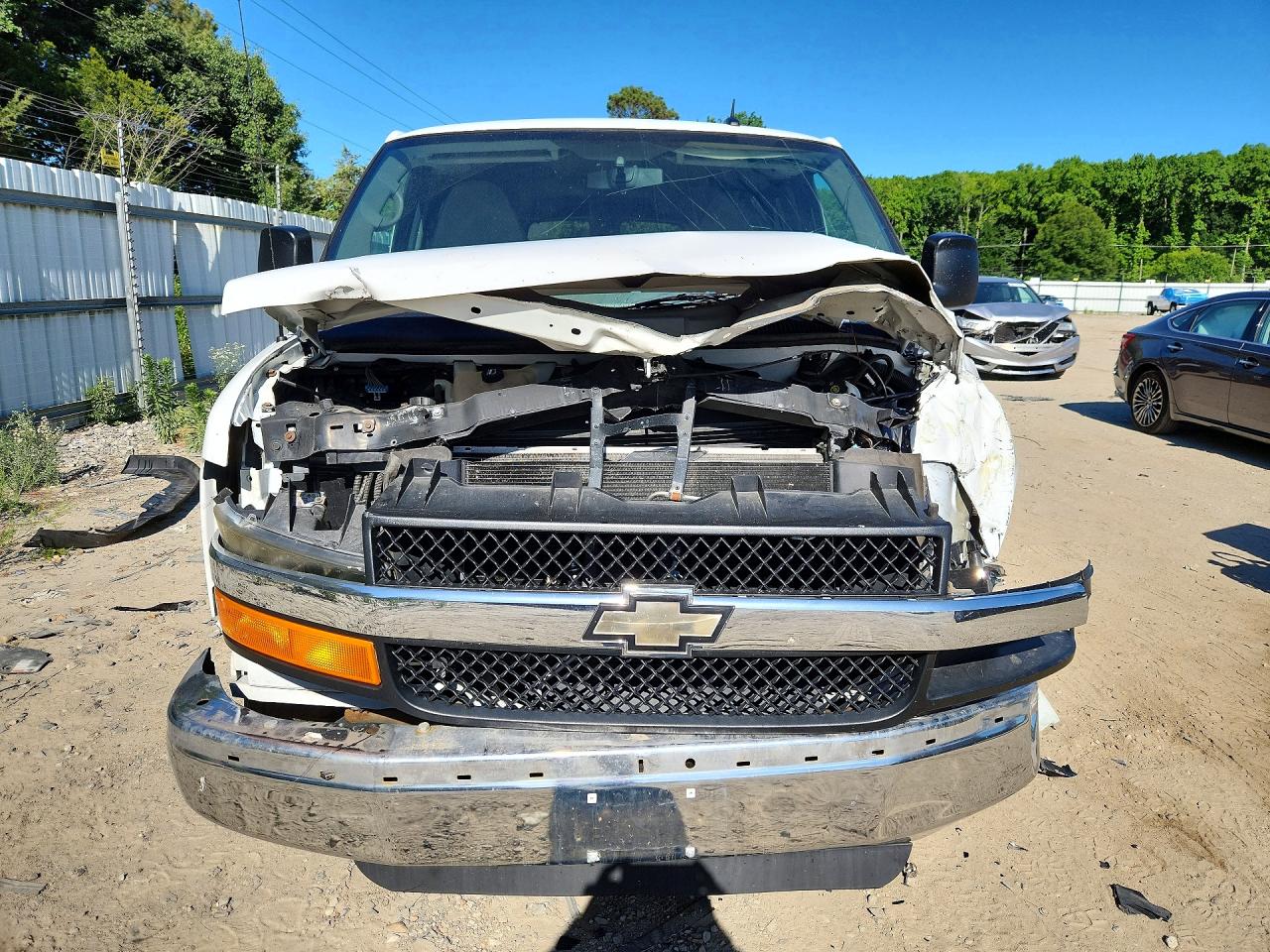 Chevrolet Express Lt