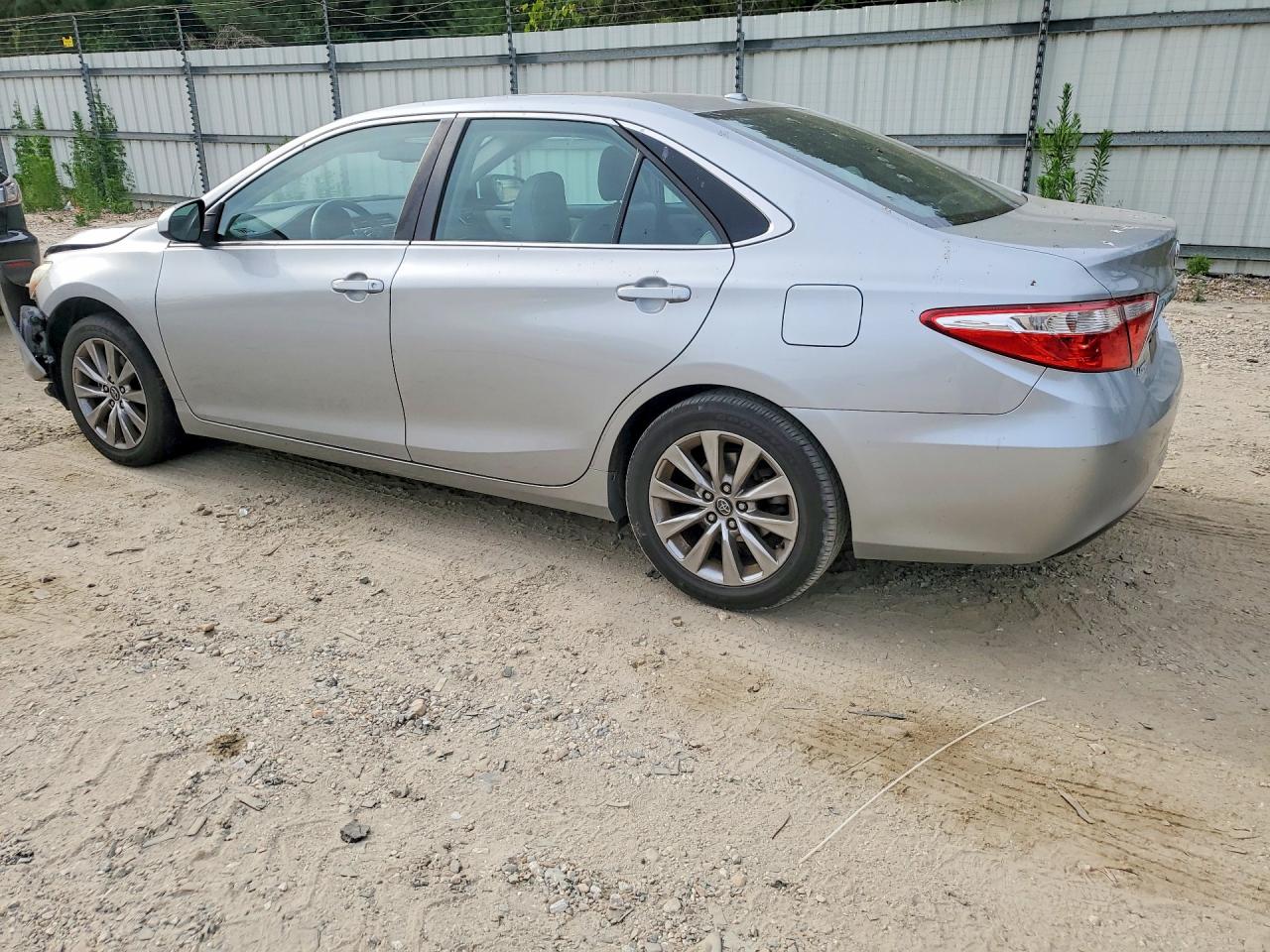 Toyota Camry Xle