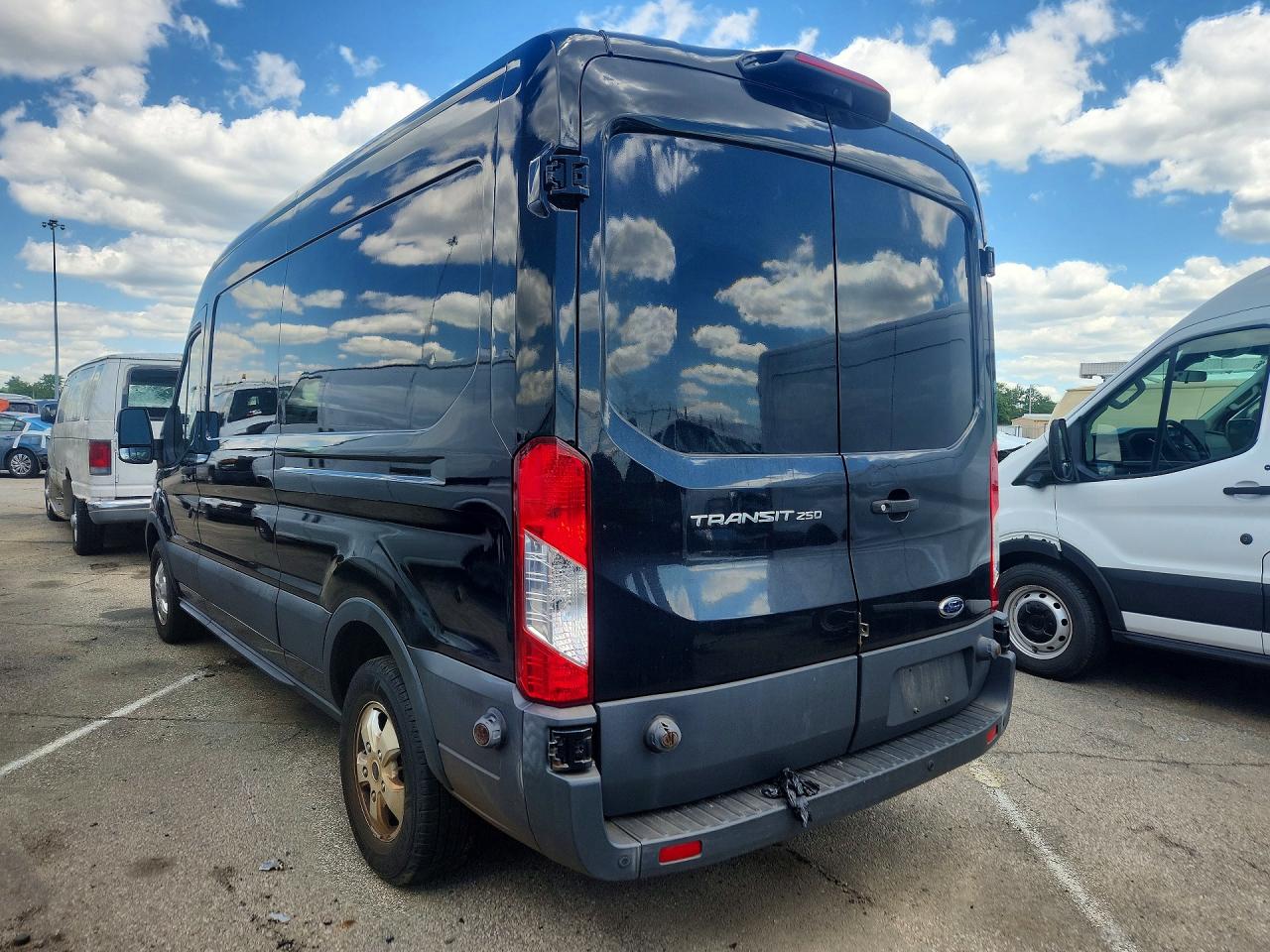 Ford Transit T-250