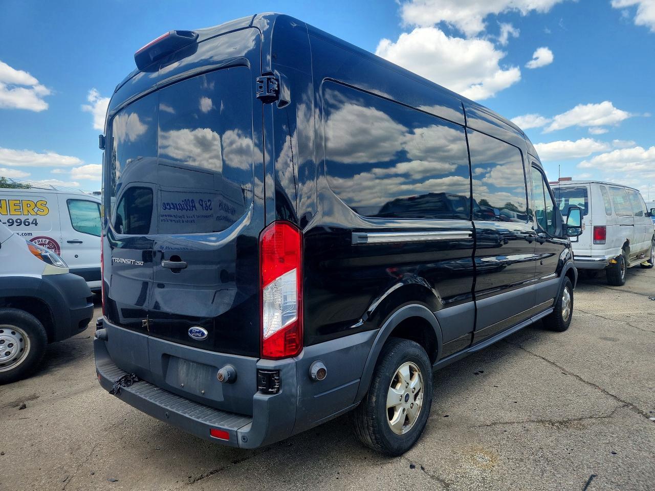 Ford Transit T-250