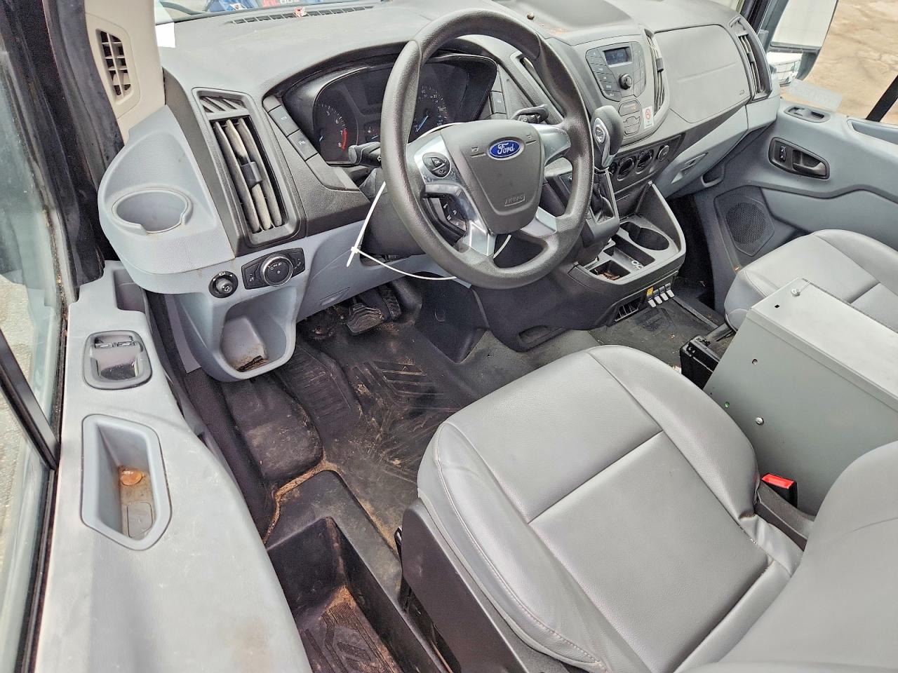 Ford Transit T-250