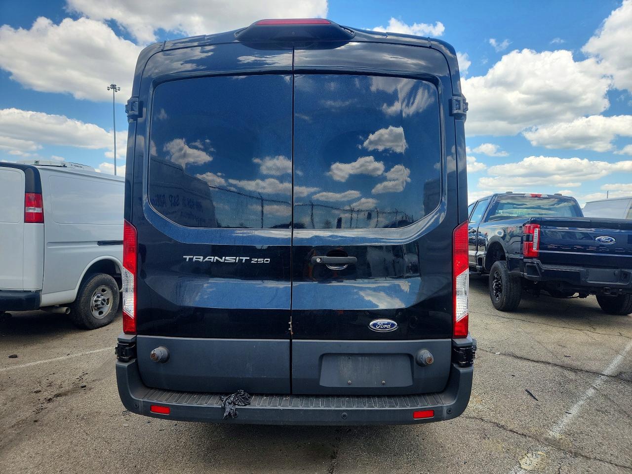 Ford Transit T-250