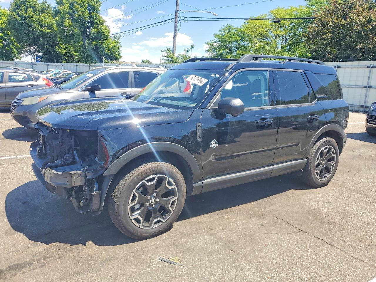 Salvage Ford Bronco Image
