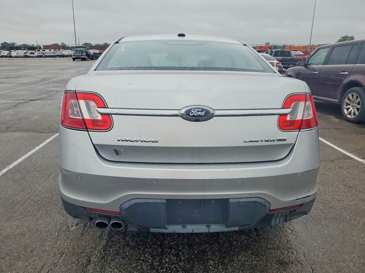 Ford Taurus Limited