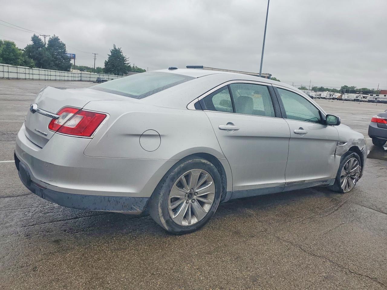 Ford Taurus Limited