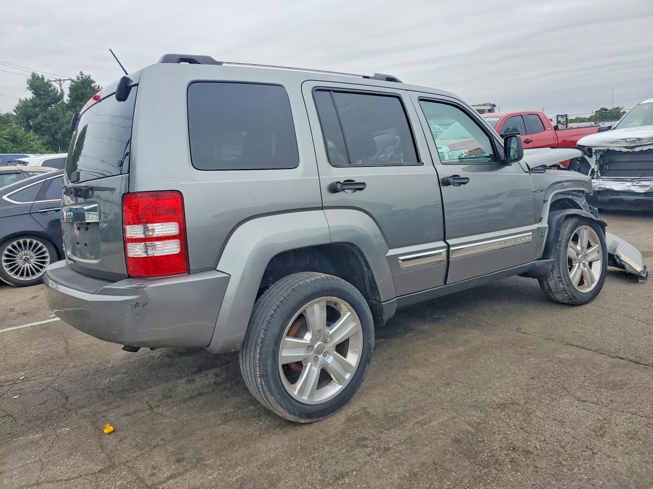 Jeep Liberty Jet