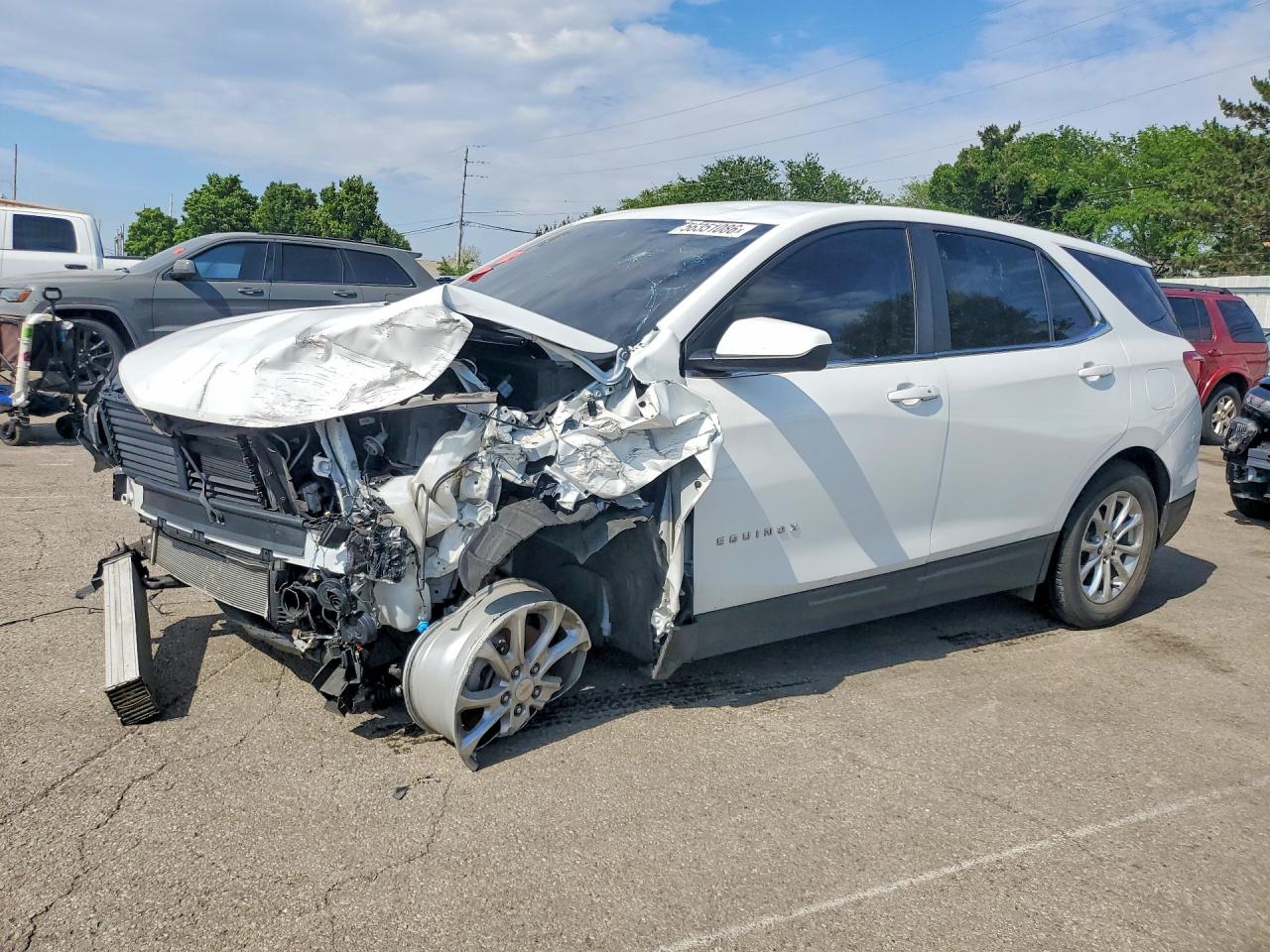 Salvage Chevrolet Equinox Image