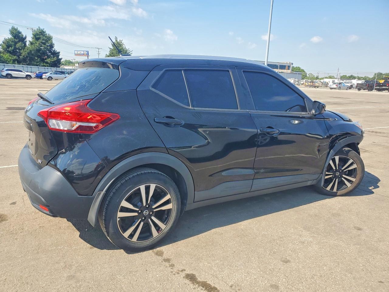 Nissan Kicks Sv