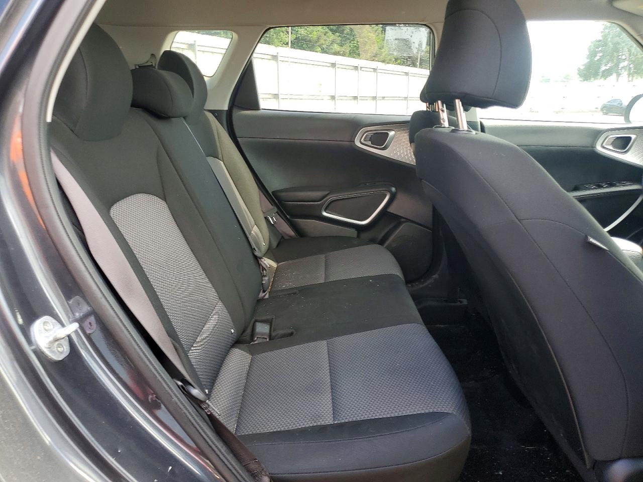 Kia Soul Lx