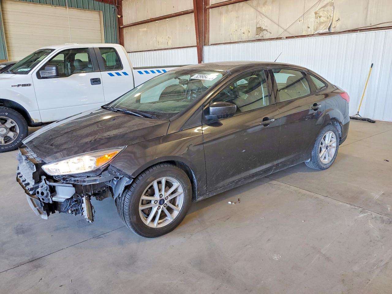 Salvage Ford Focus Image