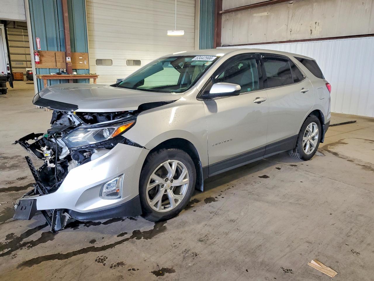 Salvage Chevrolet Equinox Image