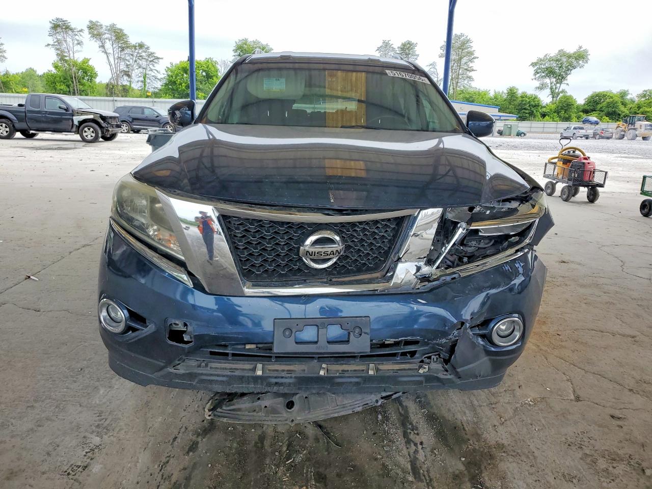Nissan Pathfinder S