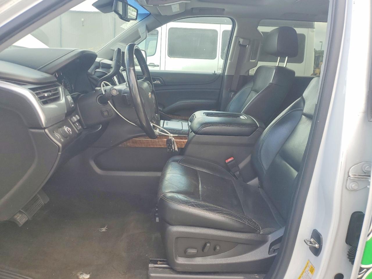 Chevrolet Suburban C1500 Ltz