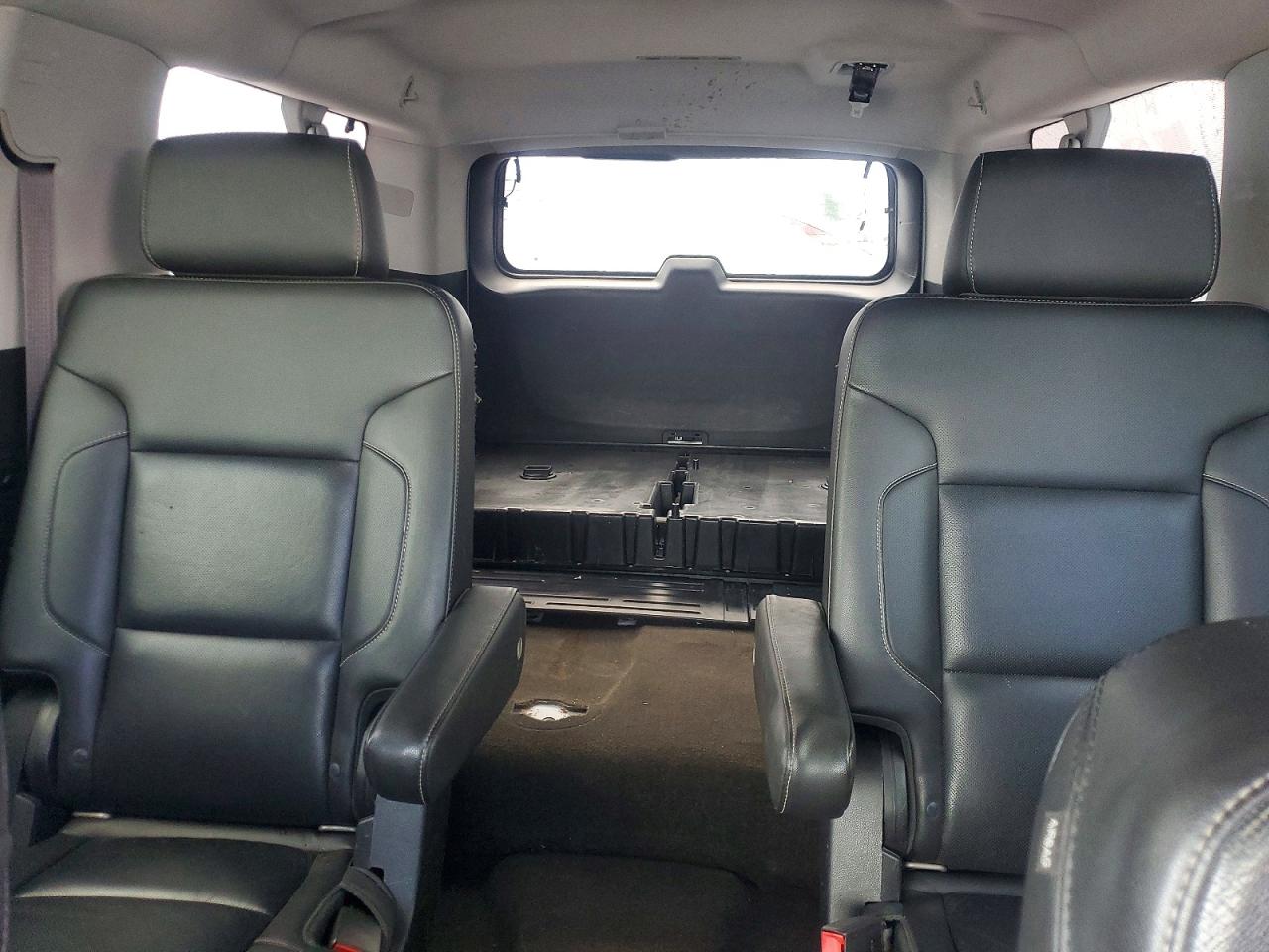 Chevrolet Suburban C1500 Ltz