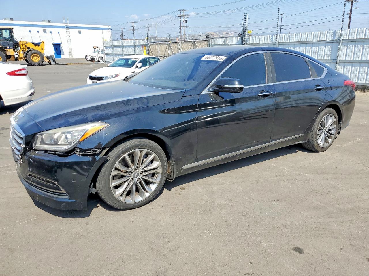 Salvage Hyundai Genesis Image