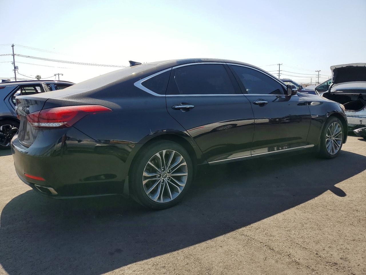 Hyundai Genesis 3.8l