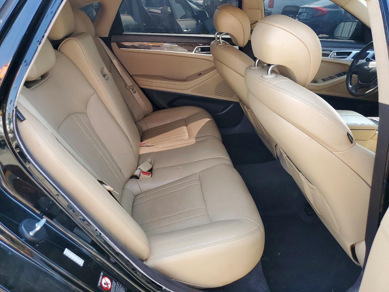 Hyundai Genesis 3.8l