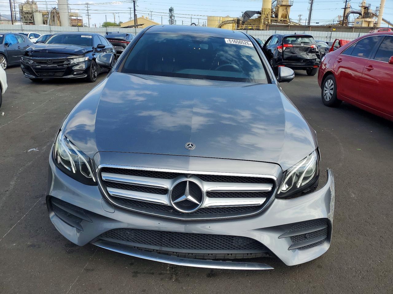 Mercedes-Benz E-Class 300