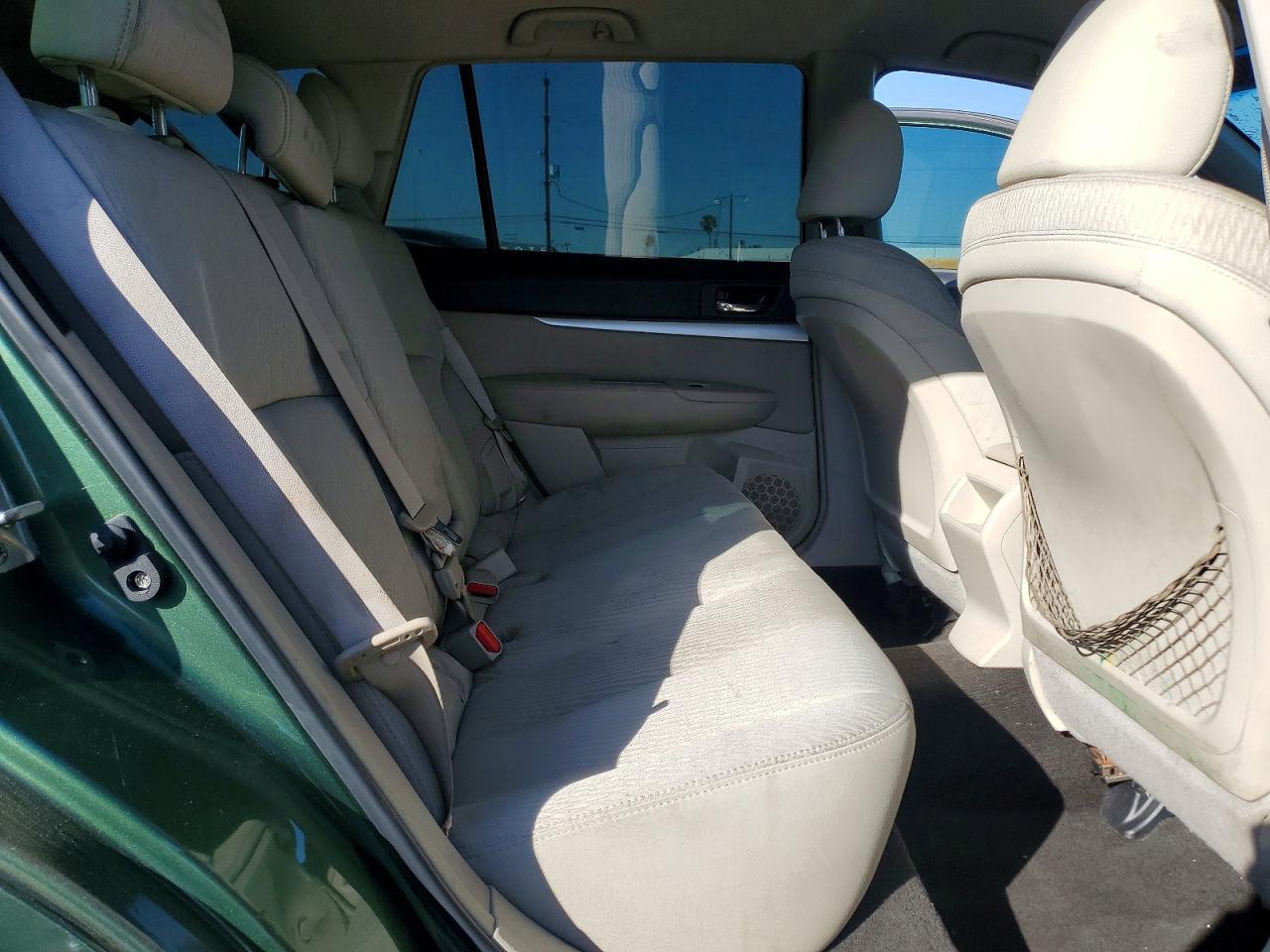 Subaru Outback 2.5i