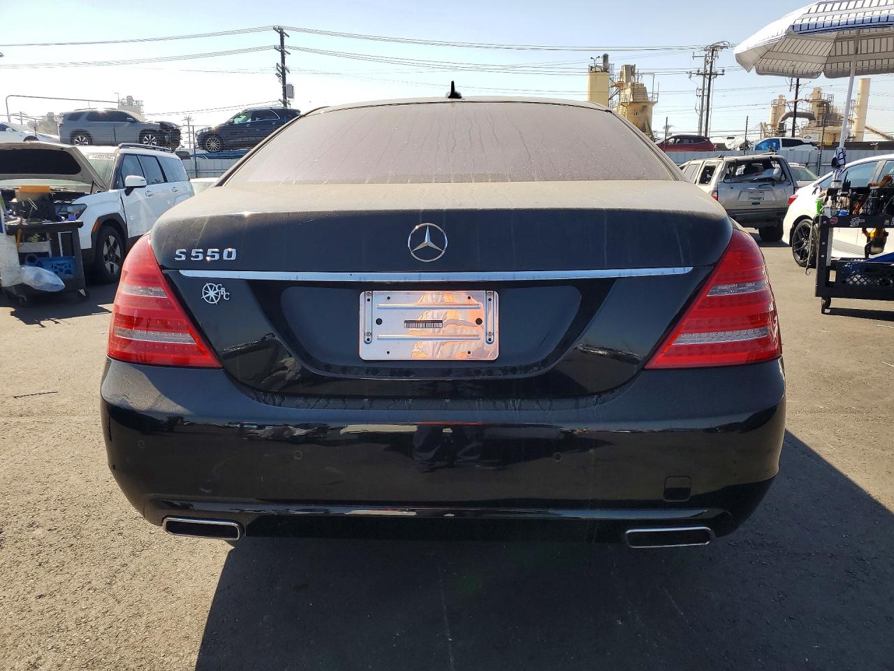 Mercedes-Benz S-Class 550