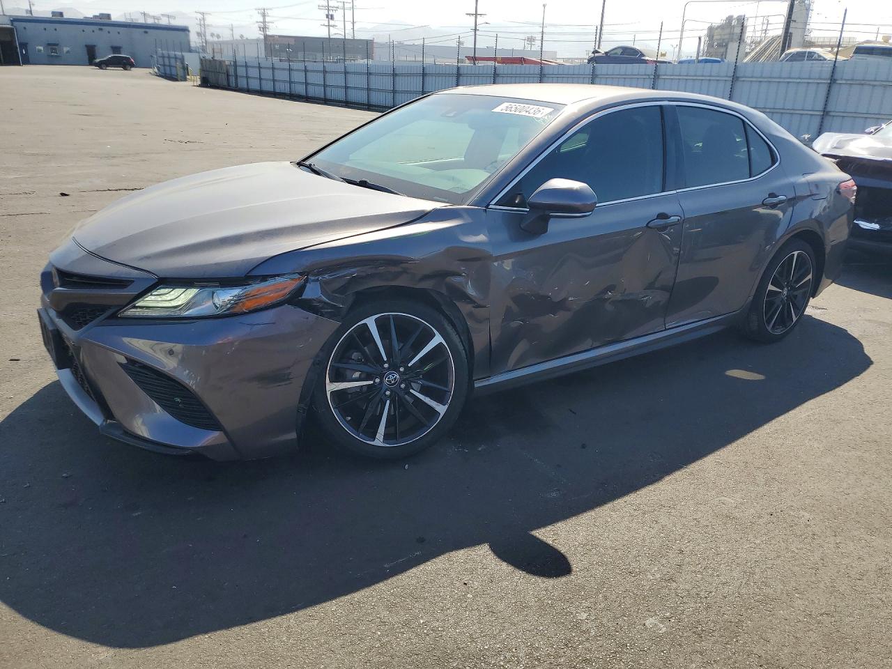 Salvage Toyota Camry Image
