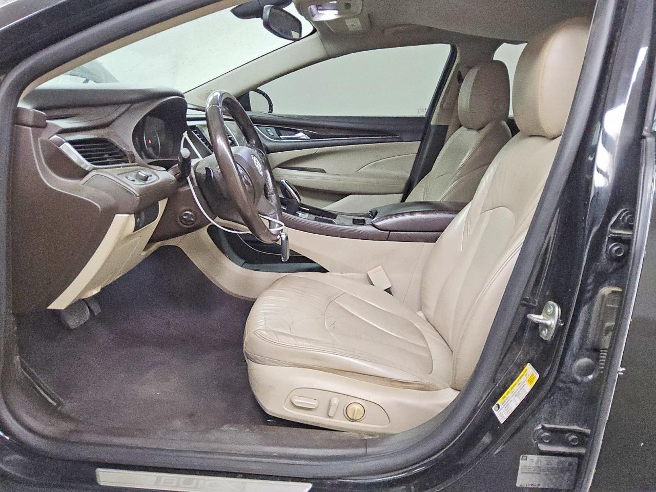 Buick LaCrosse Essence
