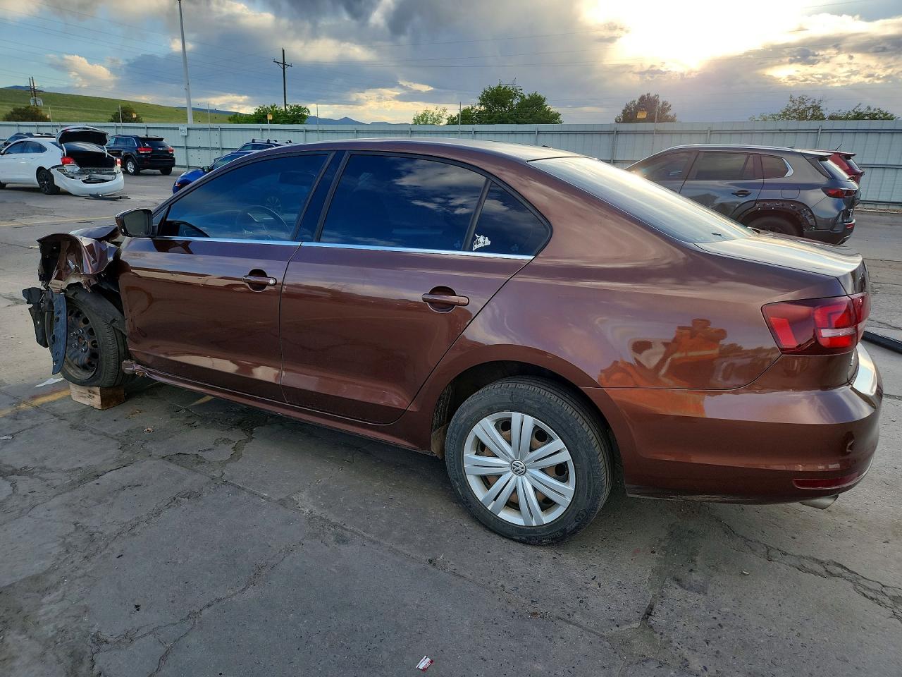 Volkswagen Jetta S