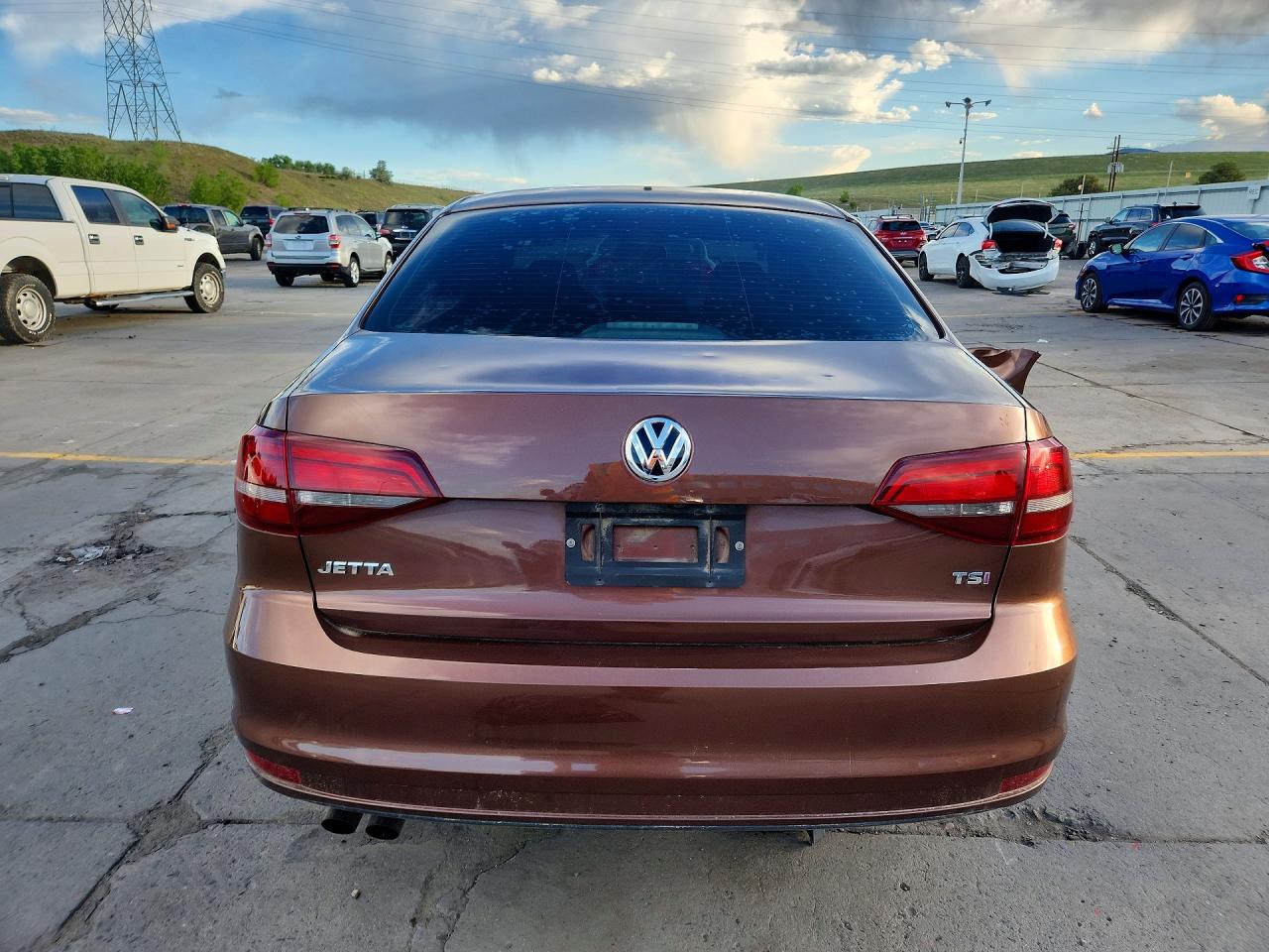 Volkswagen Jetta S
