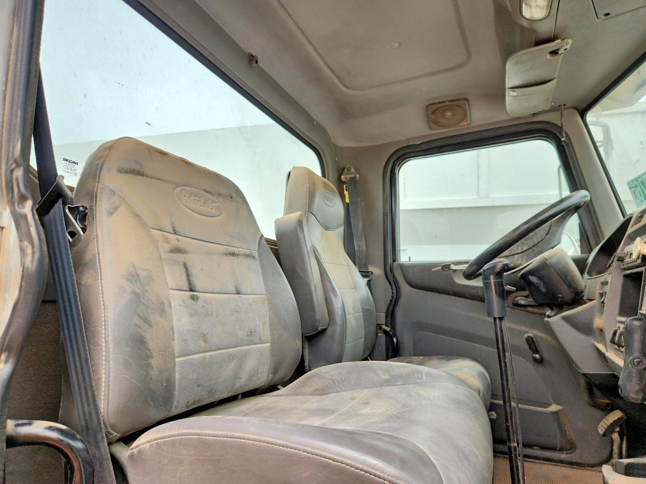Peterbilt 348
