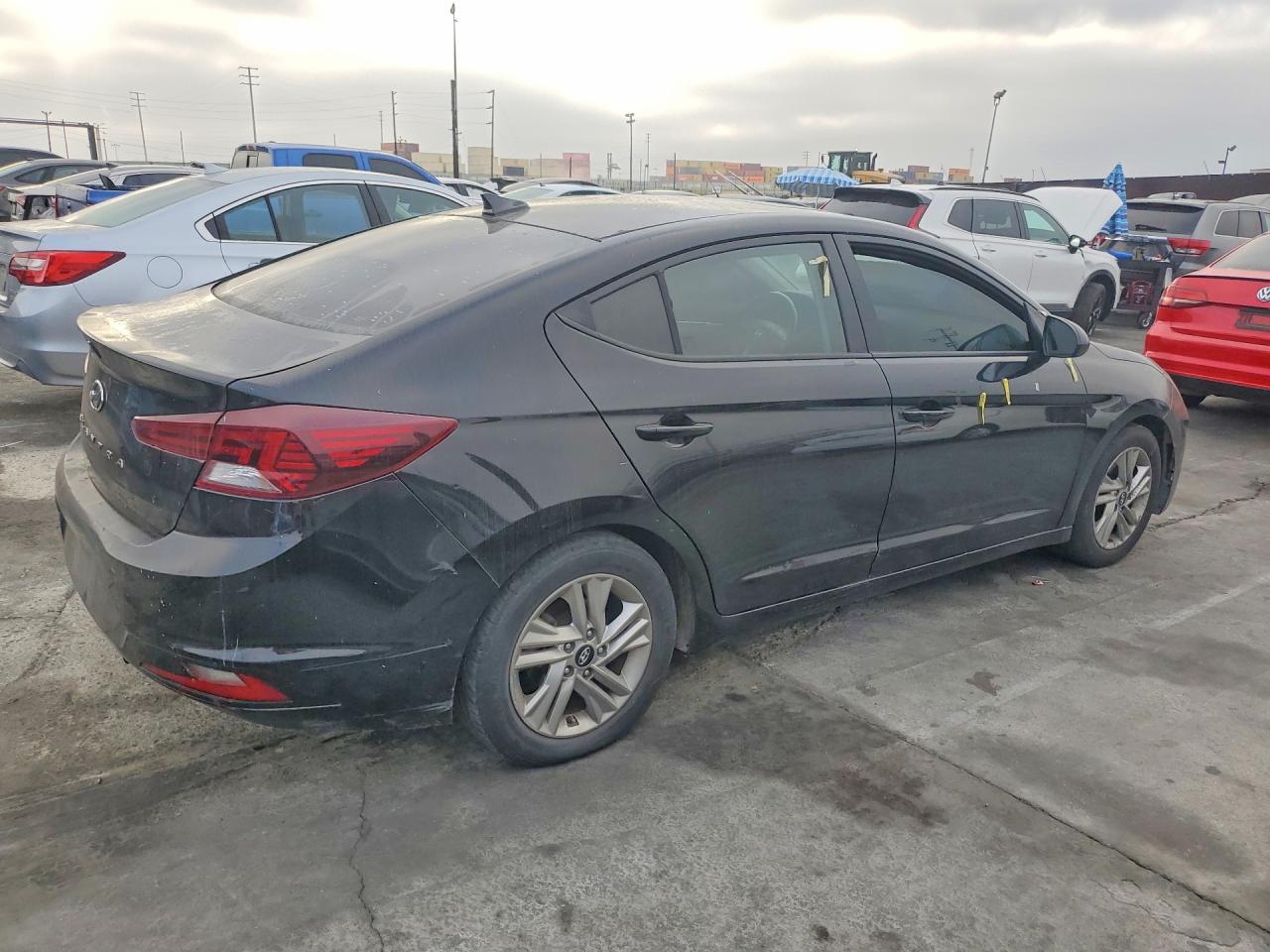 Hyundai ELANTRA Value Edition
