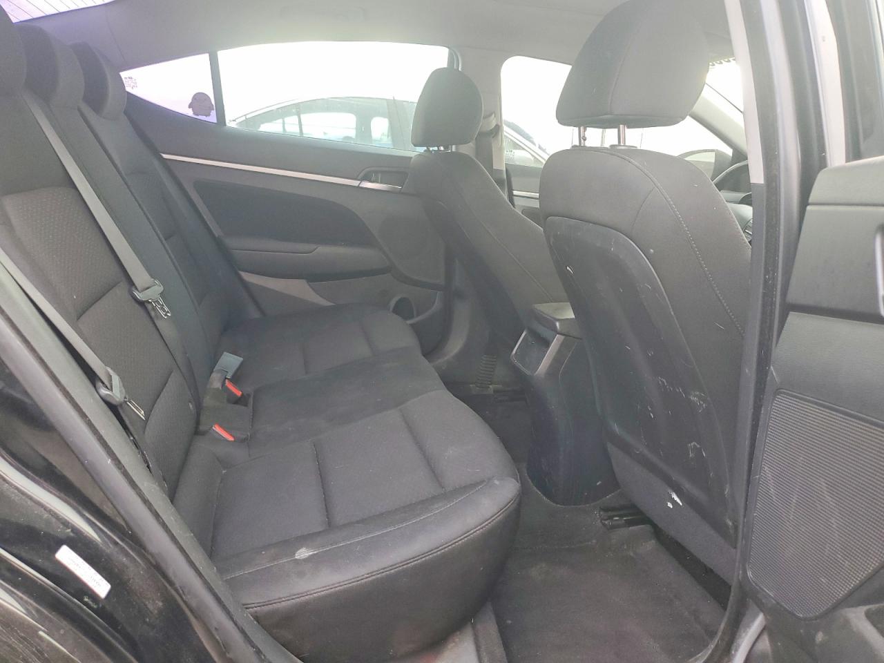Hyundai ELANTRA Value Edition