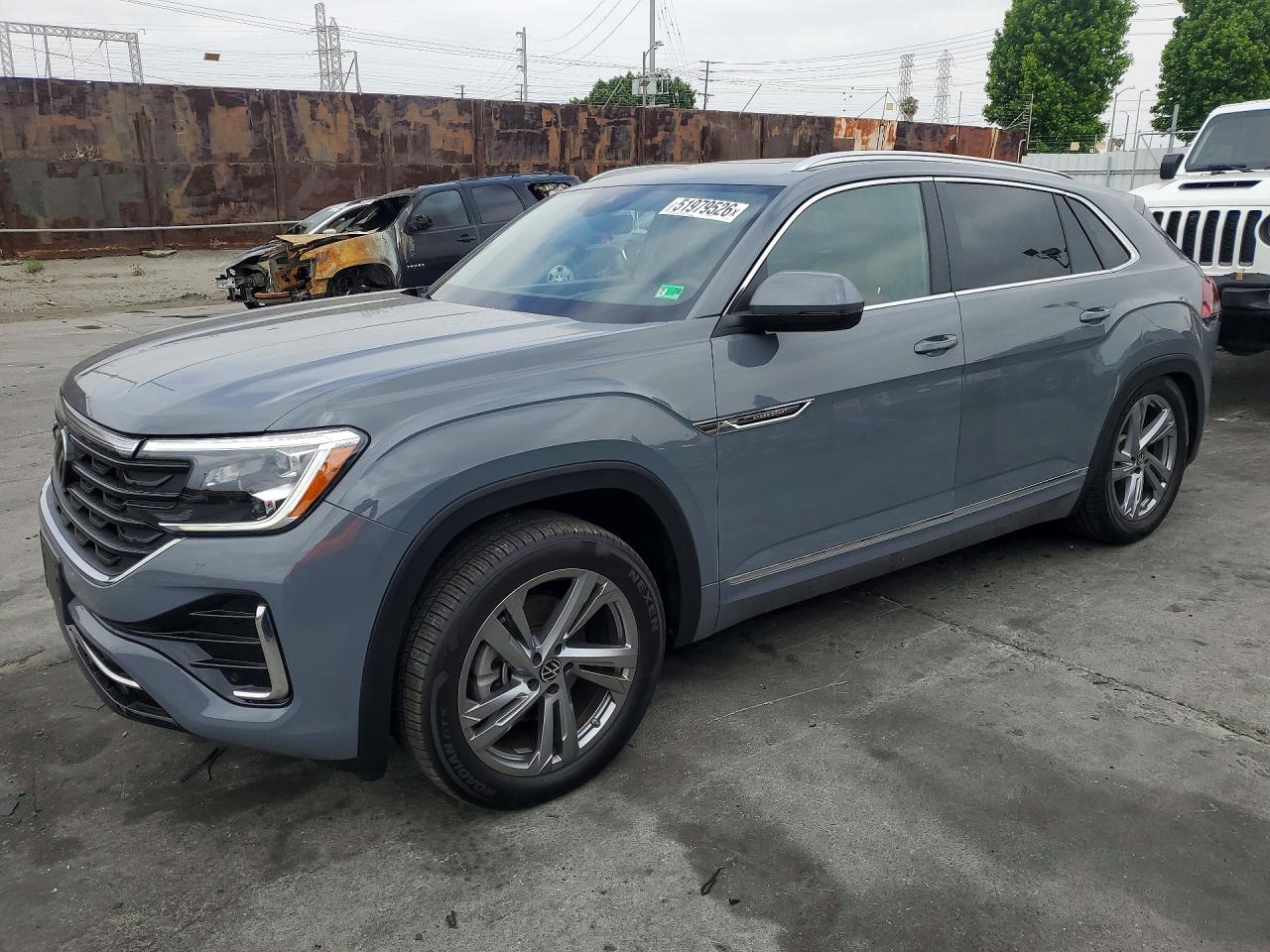 Salvage Volkswagen Atlas Image