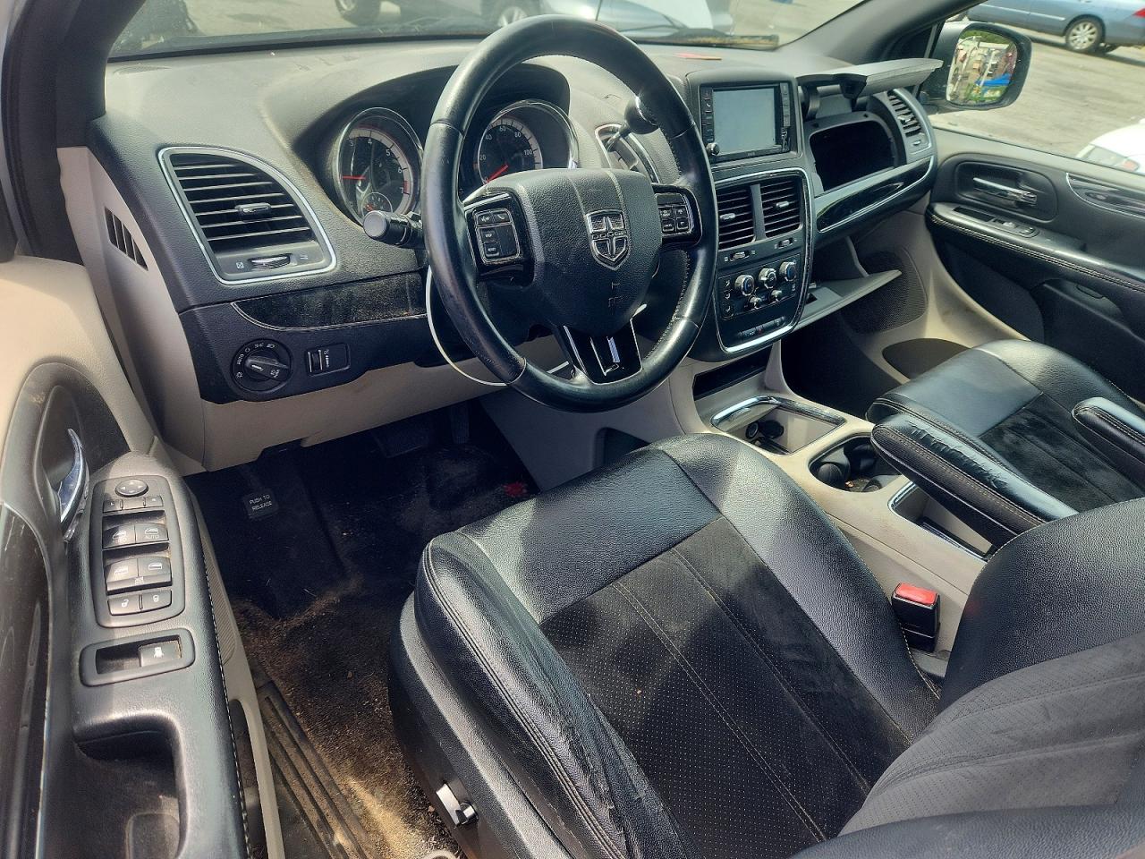 Dodge Caravan Sxt