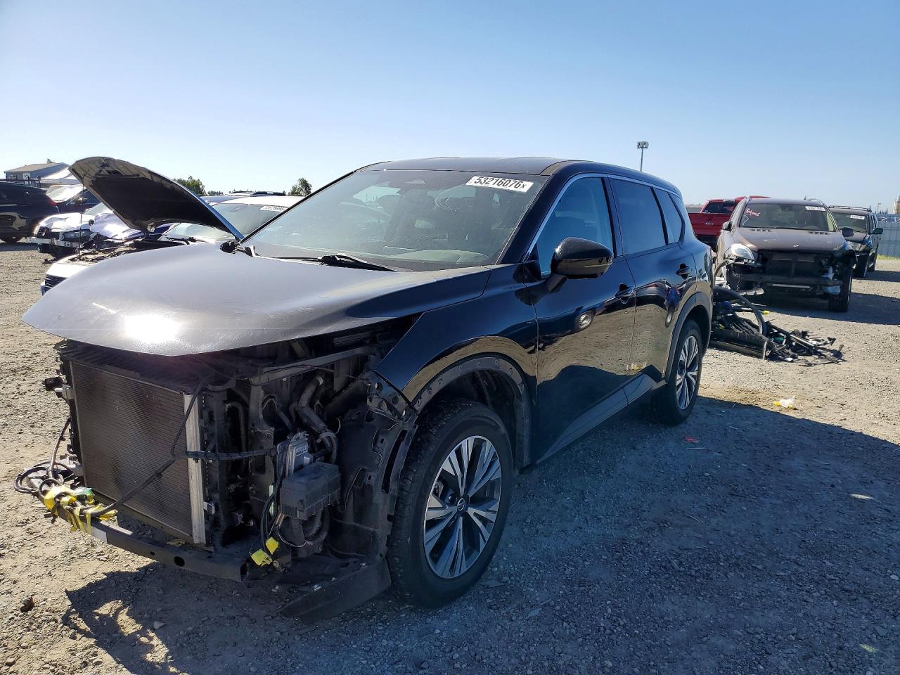 Salvage Nissan Rogue Image