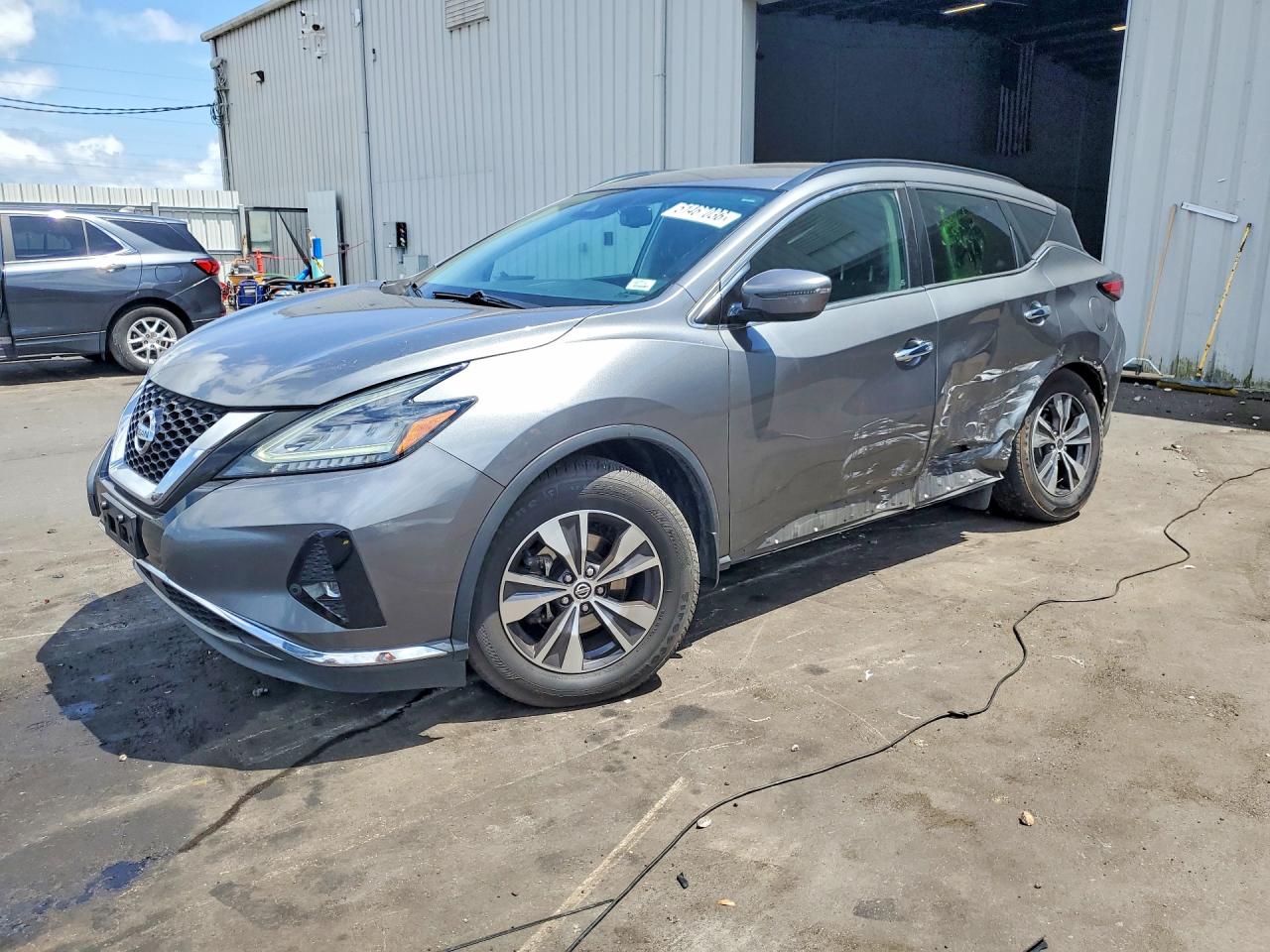 Salvage Nissan Murano Image