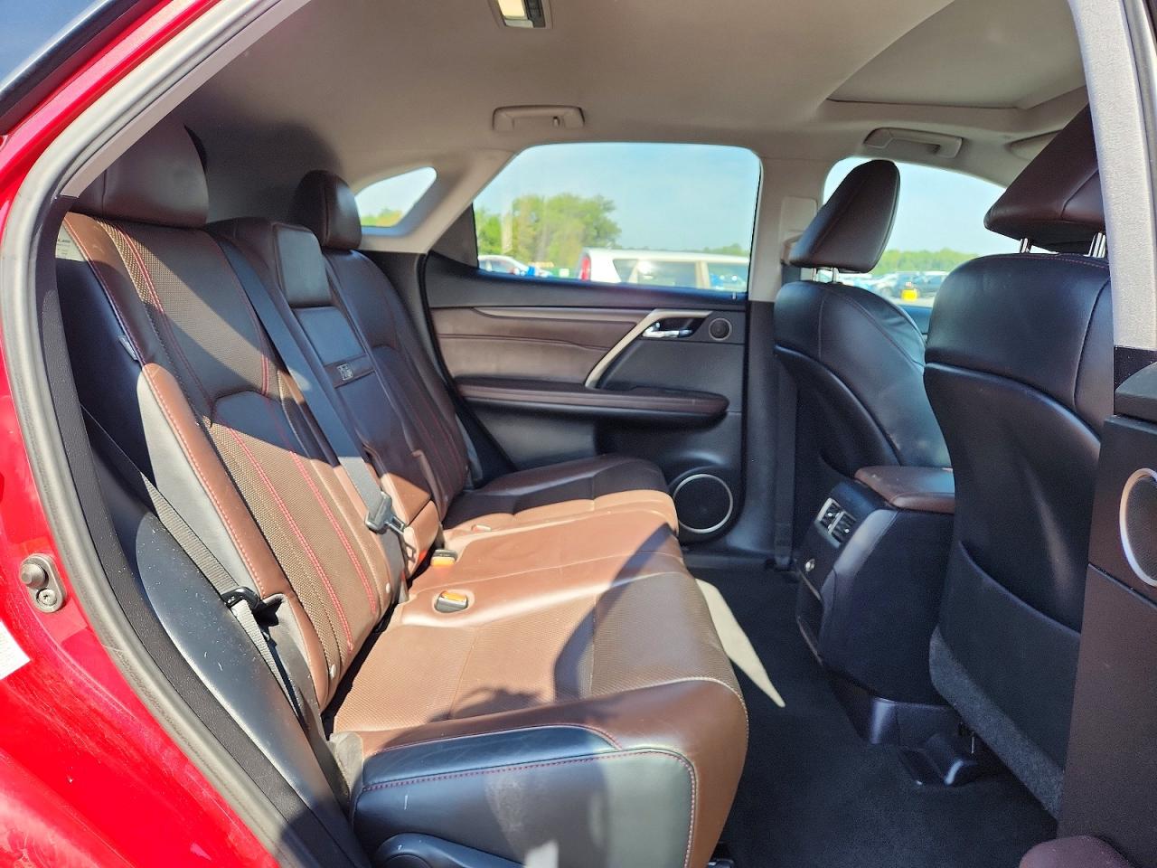 Lexus RX Base