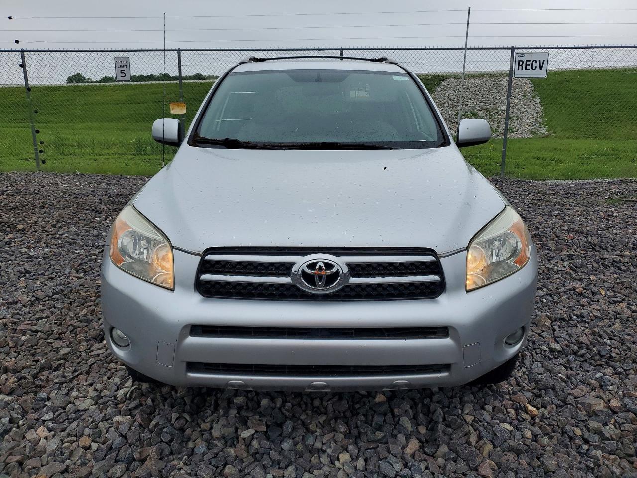 Toyota RAV4 Limited