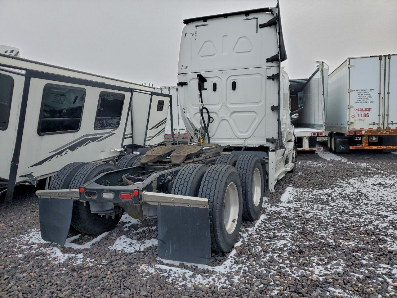 Freightliner Cascadia 1