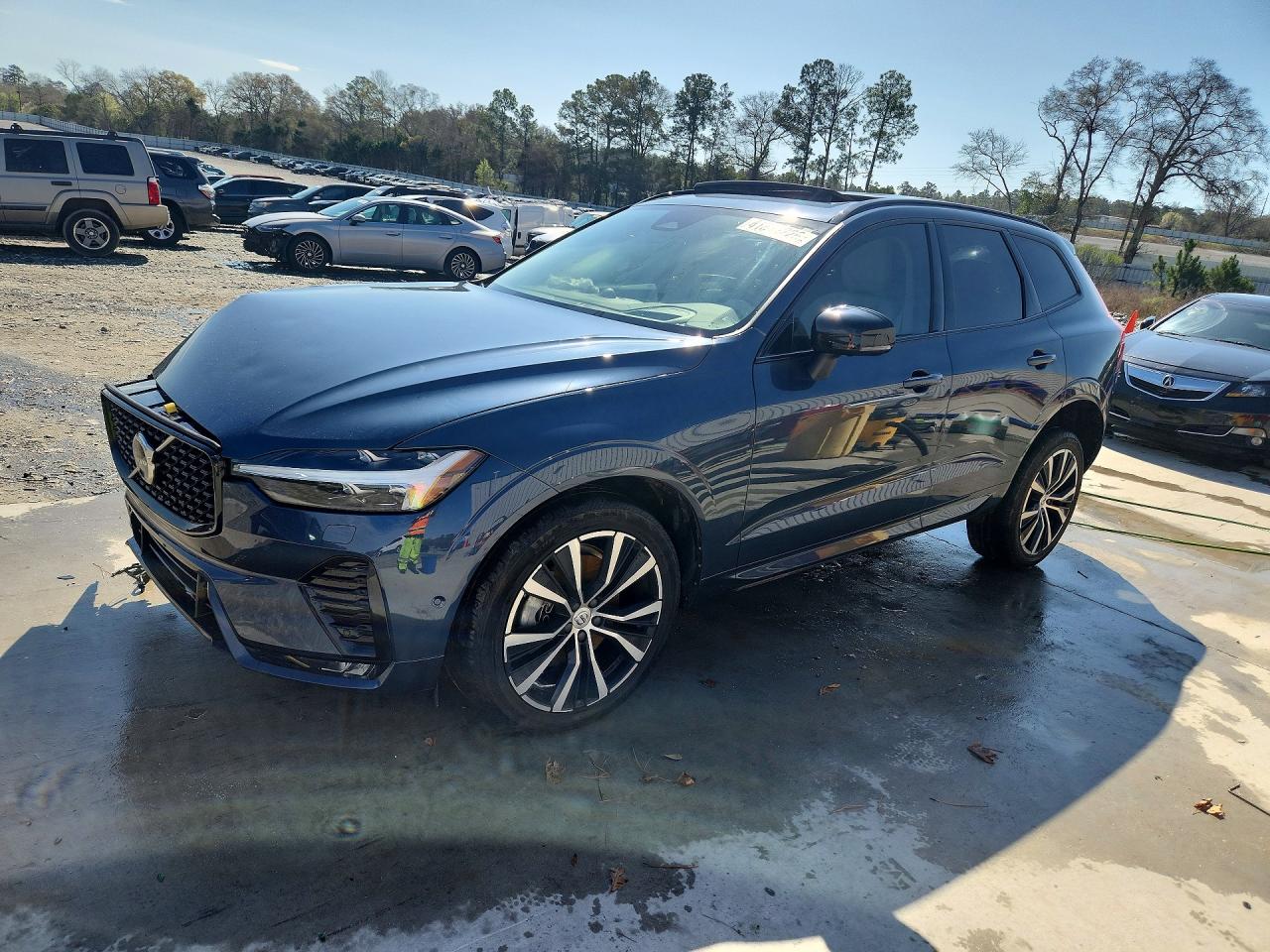 Salvage Volvo XC60 Image