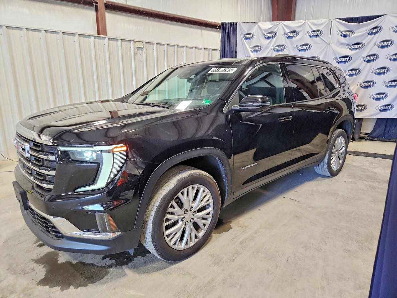 Salvage GMC Acadia Image